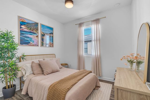 524 SW 19th Way, Fort Lauderdale, FL 33312