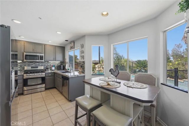 12184 Knoll Crest, Lakeside, CA 92040