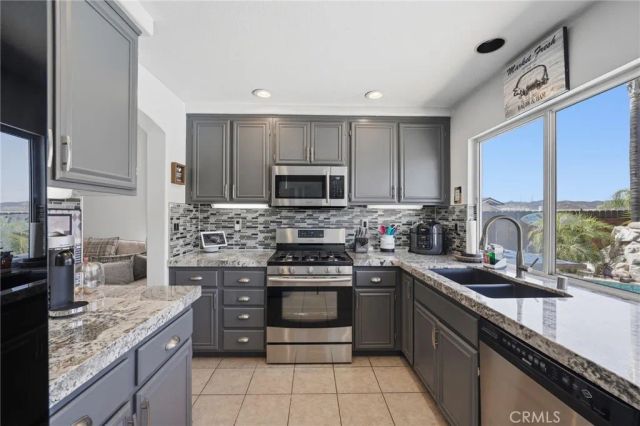 12184 Knoll Crest, Lakeside, CA 92040