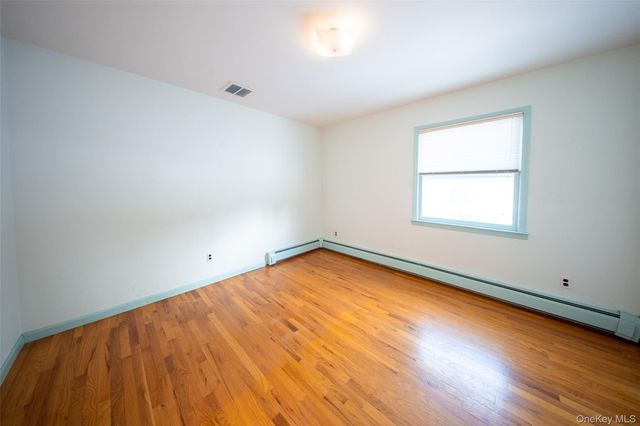 75 Holland Place, Hartsdale, NY 10530