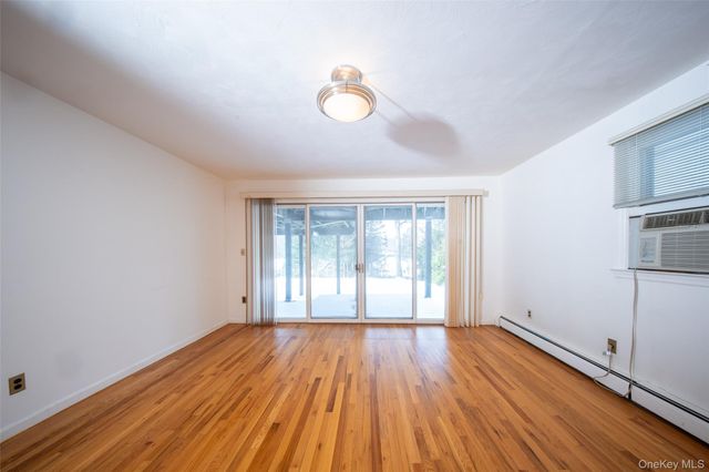 75 Holland Place, Hartsdale, NY 10530