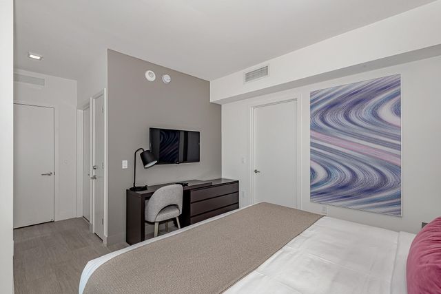 4010 S Ocean Drive R2404, Hollywood, FL 33019