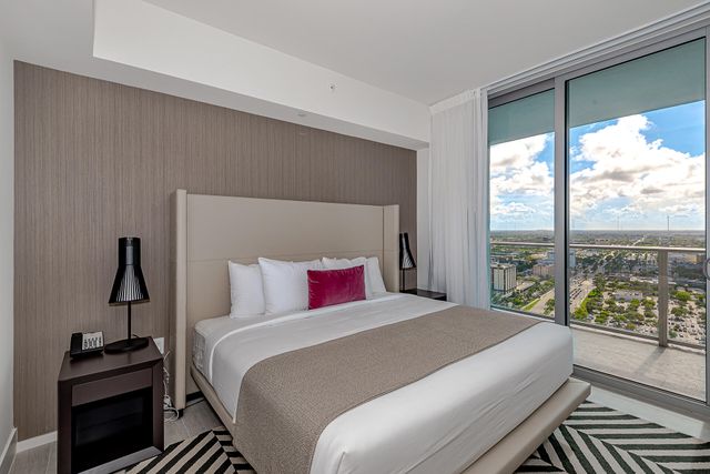 4010 S Ocean Drive R2404, Hollywood, FL 33019