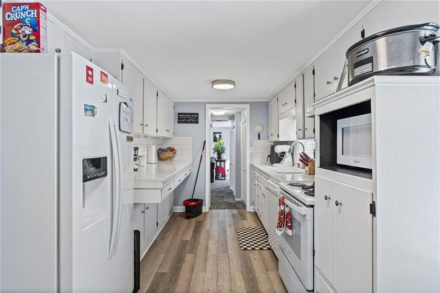 10935 Bristol Terrace, Kansas City, MO 64134