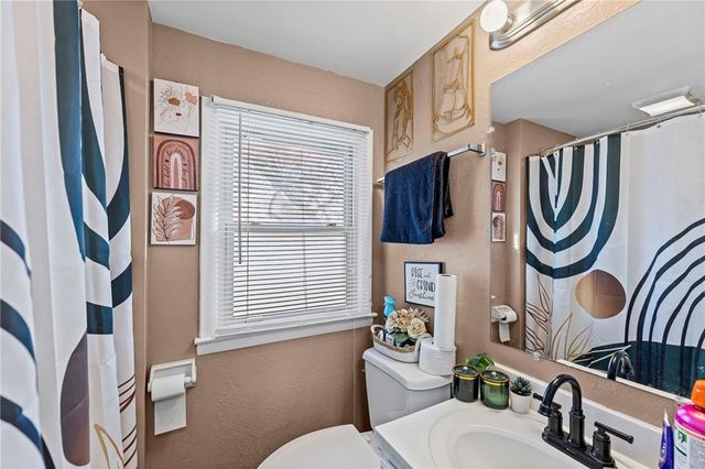 10935 Bristol Terrace, Kansas City, MO 64134