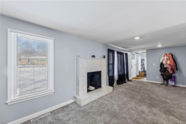 10935 Bristol Terrace, Kansas City, MO 64134