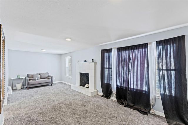 10935 Bristol Terrace, Kansas City, MO 64134