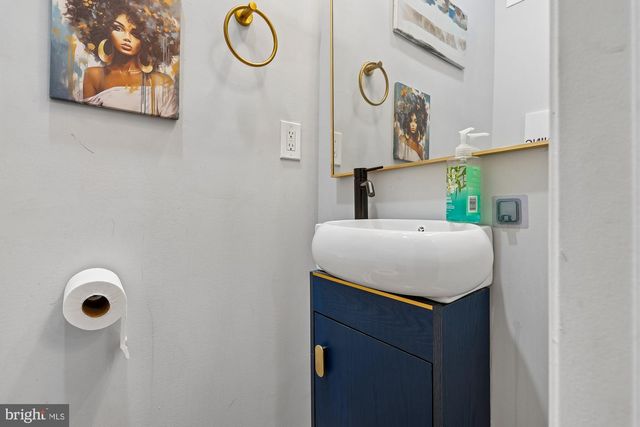 1420 E LANVALE ST, Baltimore, MD 21213