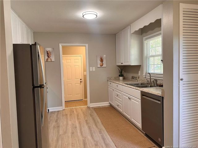 1109 Strickland Bridge Road, Fayetteville, NC 28304