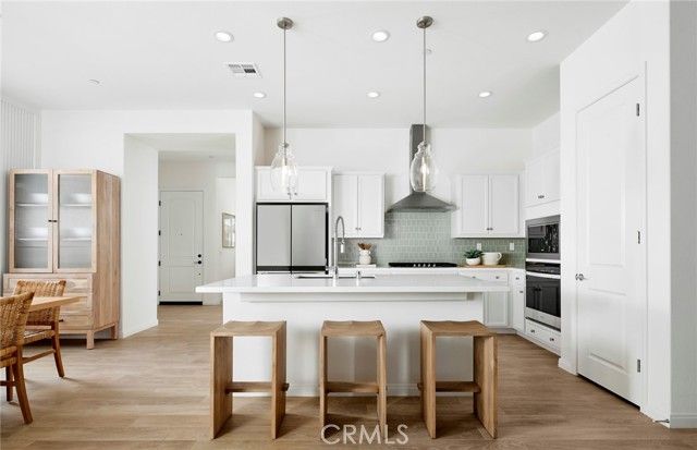 23686 Highvale Drive, Corona, CA 92883