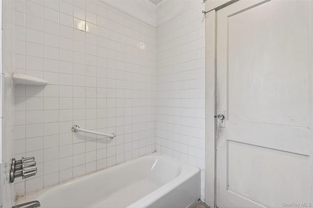 18-20 Bedford Avenue, Middletown, NY 10940
