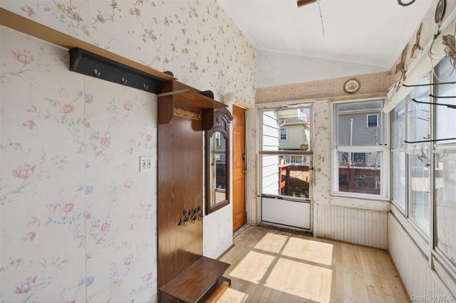 18-20 Bedford Avenue, Middletown, NY 10940