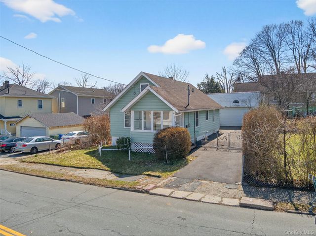 18-20 Bedford Avenue, Middletown, NY 10940