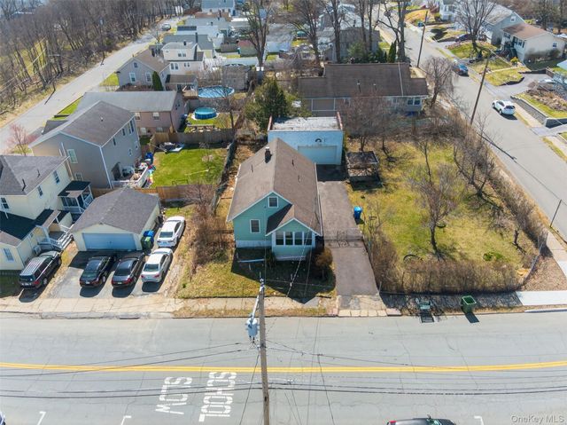 18-20 Bedford Avenue, Middletown, NY 10940