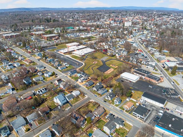 18-20 Bedford Avenue, Middletown, NY 10940