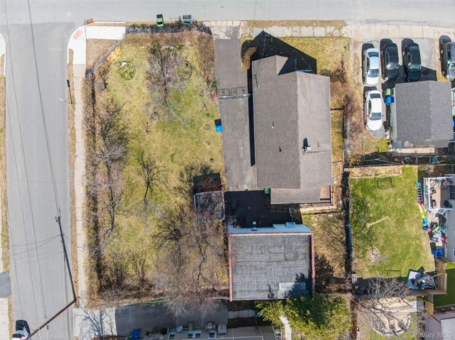 18-20 Bedford Avenue, Middletown, NY 10940