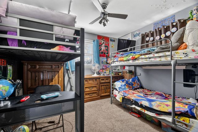 2550 Garden Court, Joliet, IL 60435