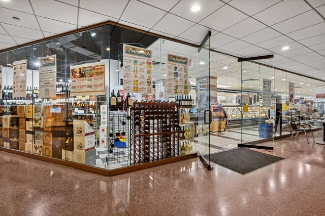 155 N Harbor Drive 2605, Chicago, IL 60601