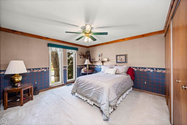 15492 S Royal Doulton Blvd Boulevard, Clinton Township, MI 48038