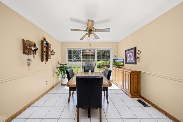 15492 S Royal Doulton Blvd Boulevard, Clinton Township, MI 48038