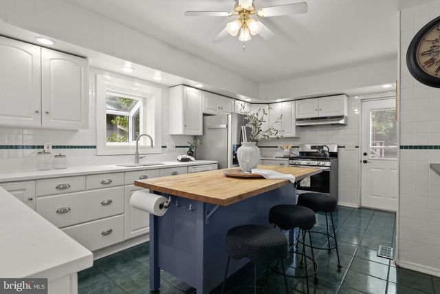 2708 EVERGREEN AVE, Baltimore, MD 21214