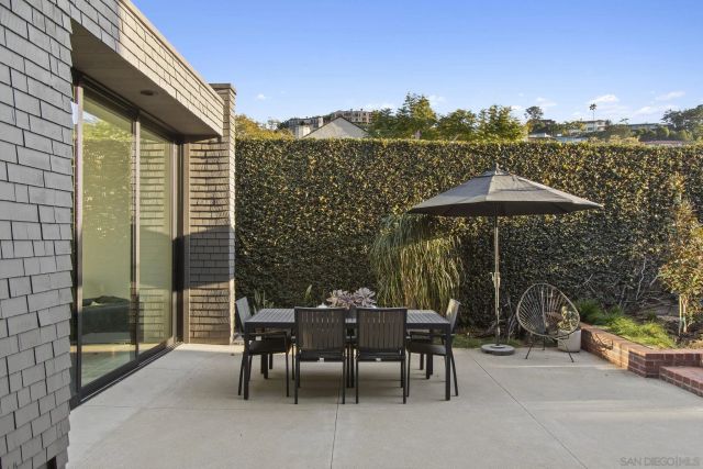 7747 Whitefield, La Jolla, CA 92037