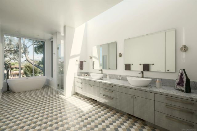 7747 Whitefield, La Jolla, CA 92037
