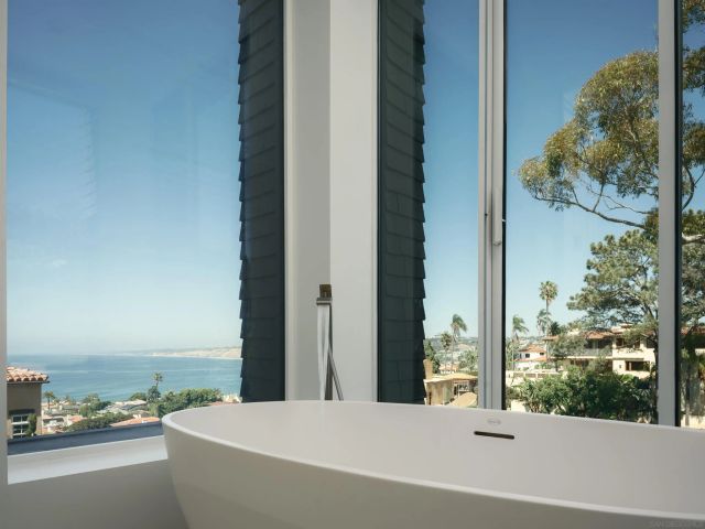 7747 Whitefield, La Jolla, CA 92037