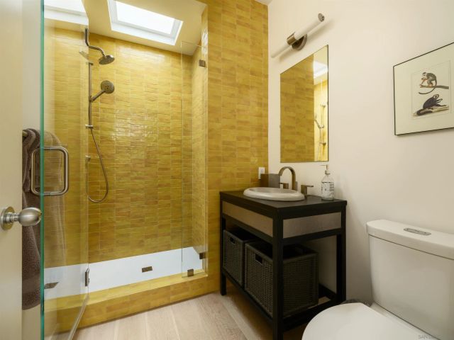 7747 Whitefield, La Jolla, CA 92037