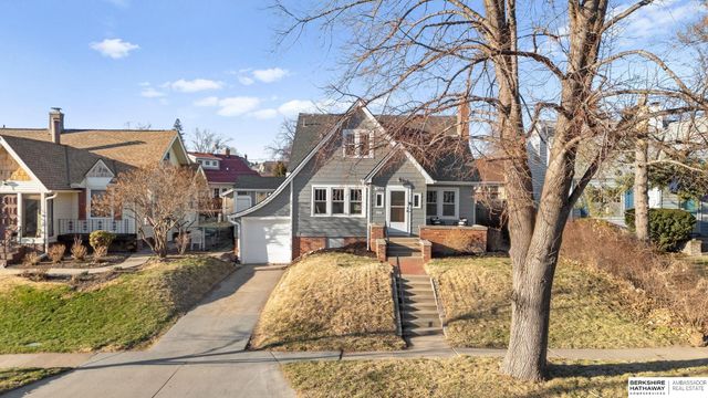 5812 Pacific Street, Omaha, NE 68106