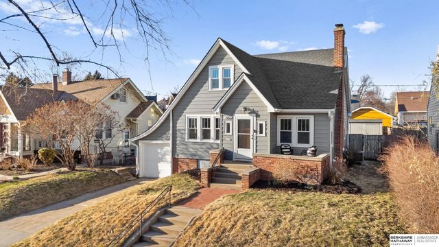 5812 Pacific Street, Omaha, NE 68106