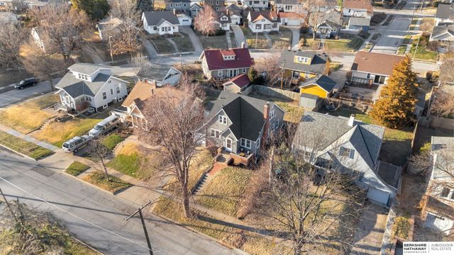 5812 Pacific Street, Omaha, NE 68106