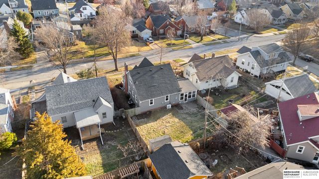 5812 Pacific Street, Omaha, NE 68106