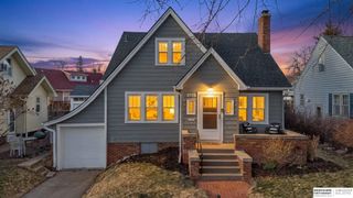 5812 Pacific Street, Omaha, NE 68106