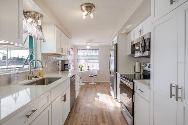 5644 RIDDLE ROAD, Holiday, FL 34690