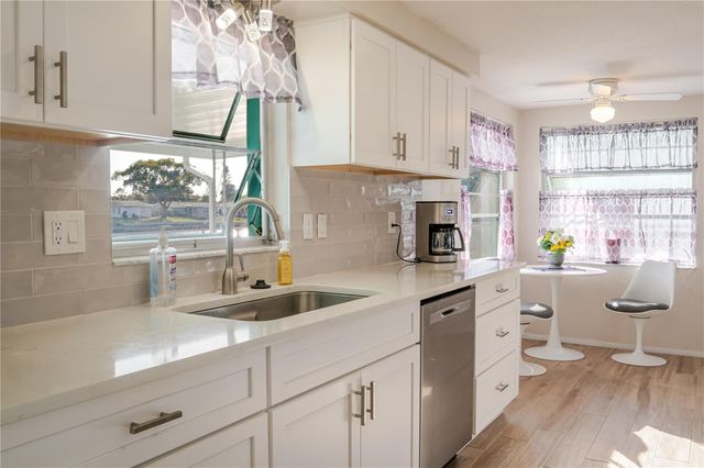 5644 RIDDLE ROAD, Holiday, FL 34690