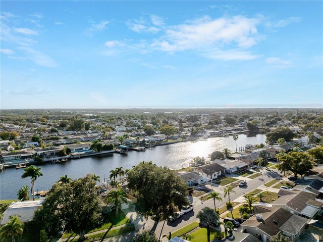 5644 RIDDLE ROAD, Holiday, FL 34690