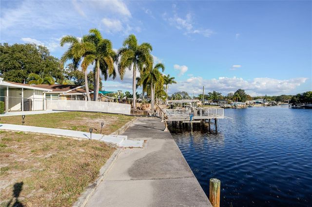 5644 RIDDLE ROAD, Holiday, FL 34690