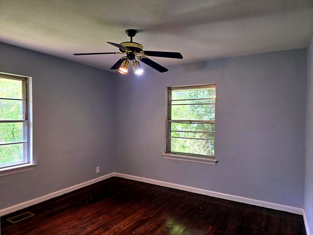 3521 E Crest Drive, Chattanooga, TN 37406