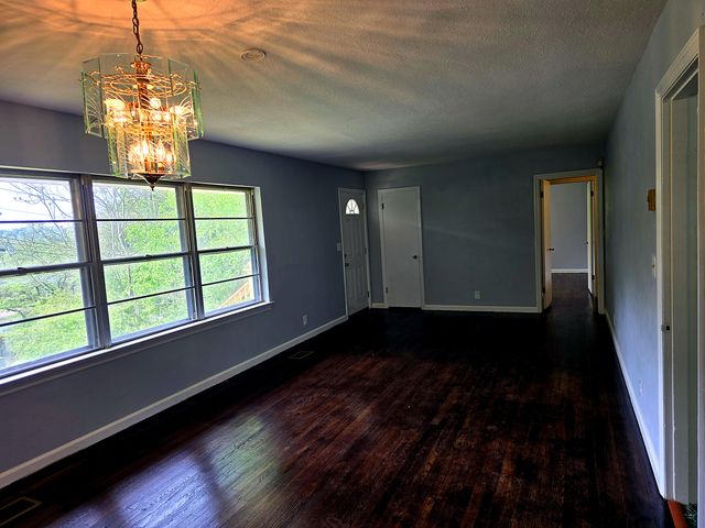 3521 E Crest Drive, Chattanooga, TN 37406