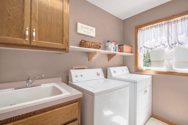 9967 Egret Boulevard NW, Coon Rapids, MN 55433