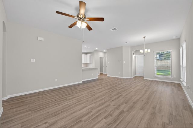 304 Emerald Thicket Lane, Huffman, TX 77336