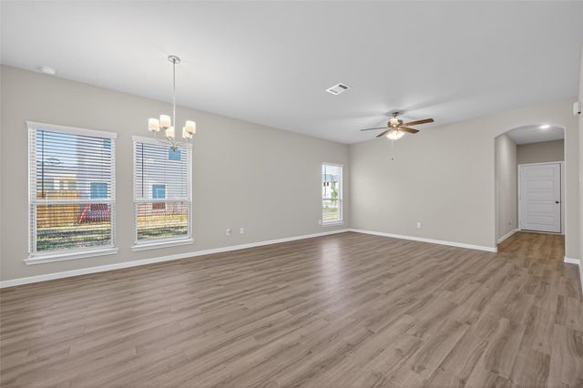 304 Emerald Thicket Lane, Huffman, TX 77336