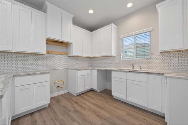 304 Emerald Thicket Lane, Huffman, TX 77336