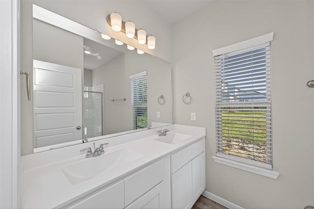 304 Emerald Thicket Lane, Huffman, TX 77336