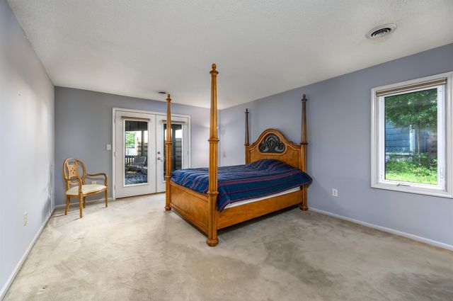 623 Rosemary Ln., North Myrtle Beach, SC 29582