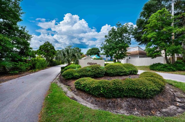 623 Rosemary Ln., North Myrtle Beach, SC 29582