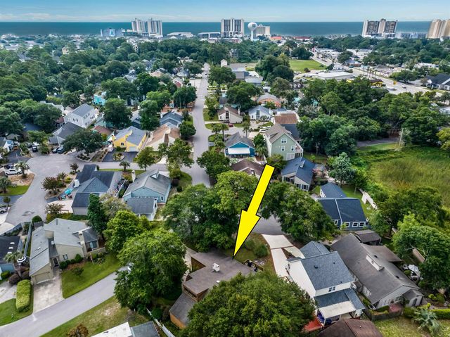 623 Rosemary Ln., North Myrtle Beach, SC 29582