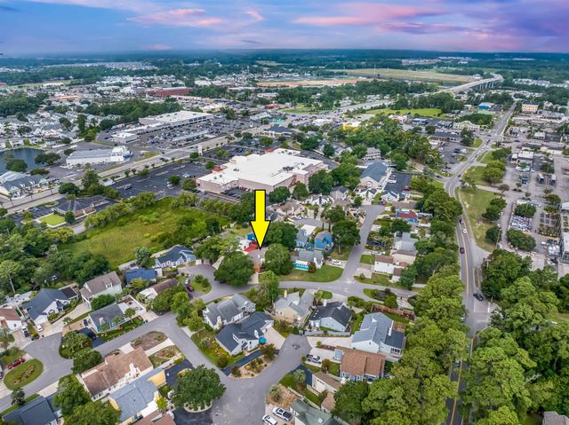 623 Rosemary Ln., North Myrtle Beach, SC 29582