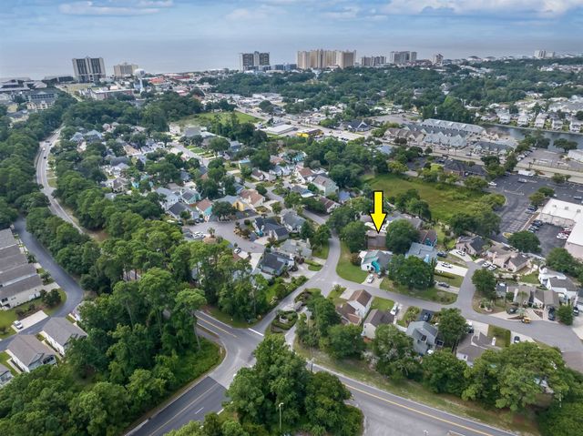 623 Rosemary Ln., North Myrtle Beach, SC 29582